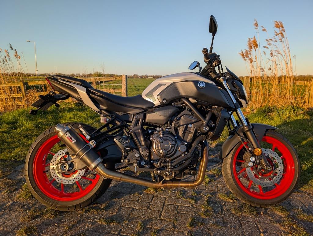 Yamaha MT-07 Ice Fluo 2020 - Origineel NL, Motoren, Motoren | Yamaha, 2 cilinders, Sportuitlaat, Motorrijbewijs A, Gebruikt