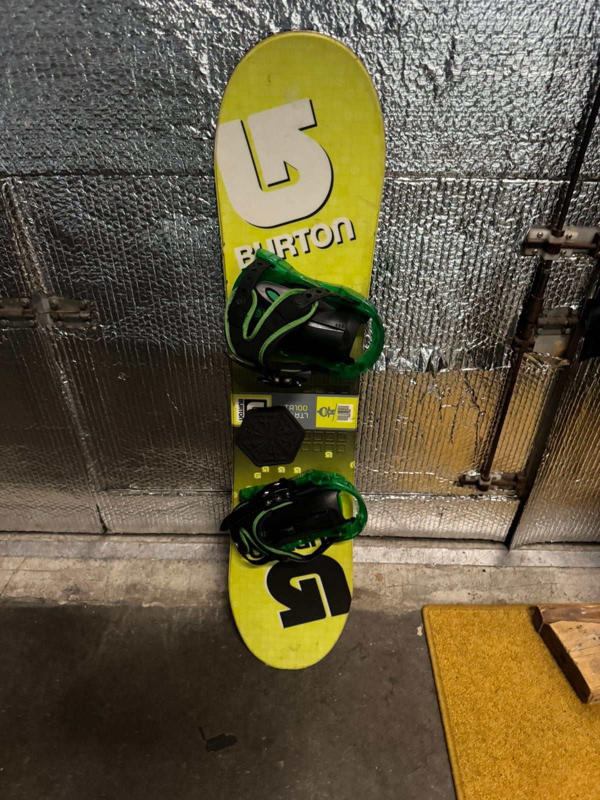 Kinder snowboard te koop, Ophalen, Gebruikt, Board
