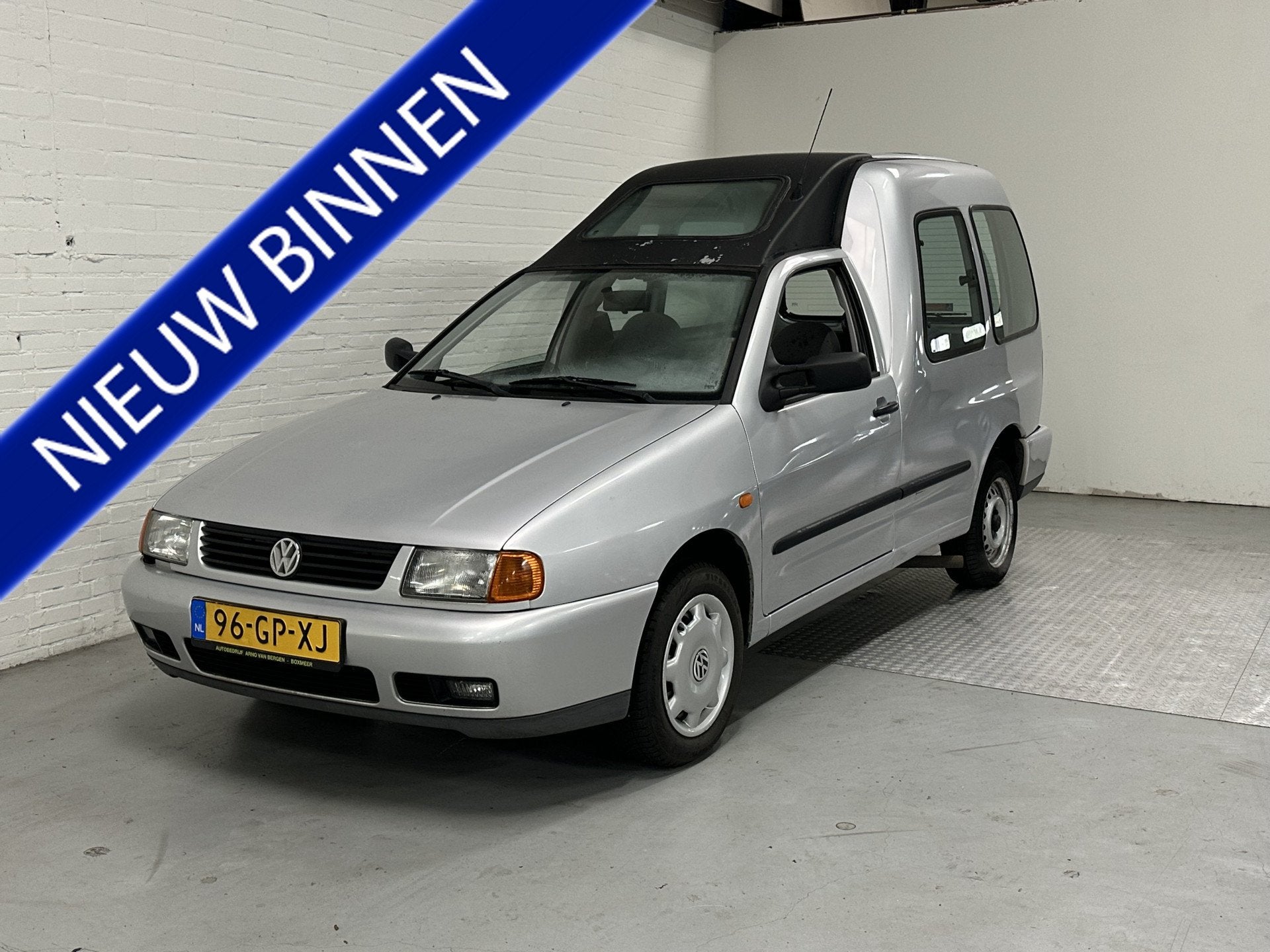 Volkswagen Caddy 1.6 INVALIDE VERVOER / AIRCO (bj 2001), Auto's, Voorwielaandrijving, Stof, Origineel Nederlands, Bedrijf