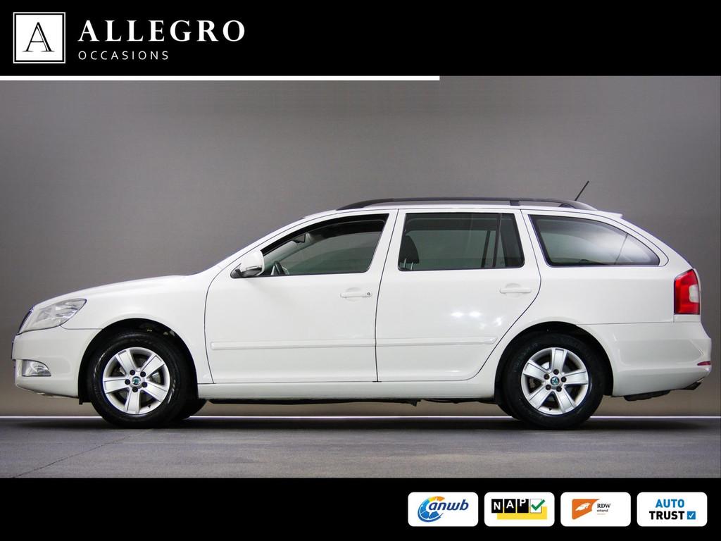 Skoda Octavia Combi 1.2 TSI Ambition Business Line (NAVIGATI, Euro 5, Stof, Gebruikt, Zwart