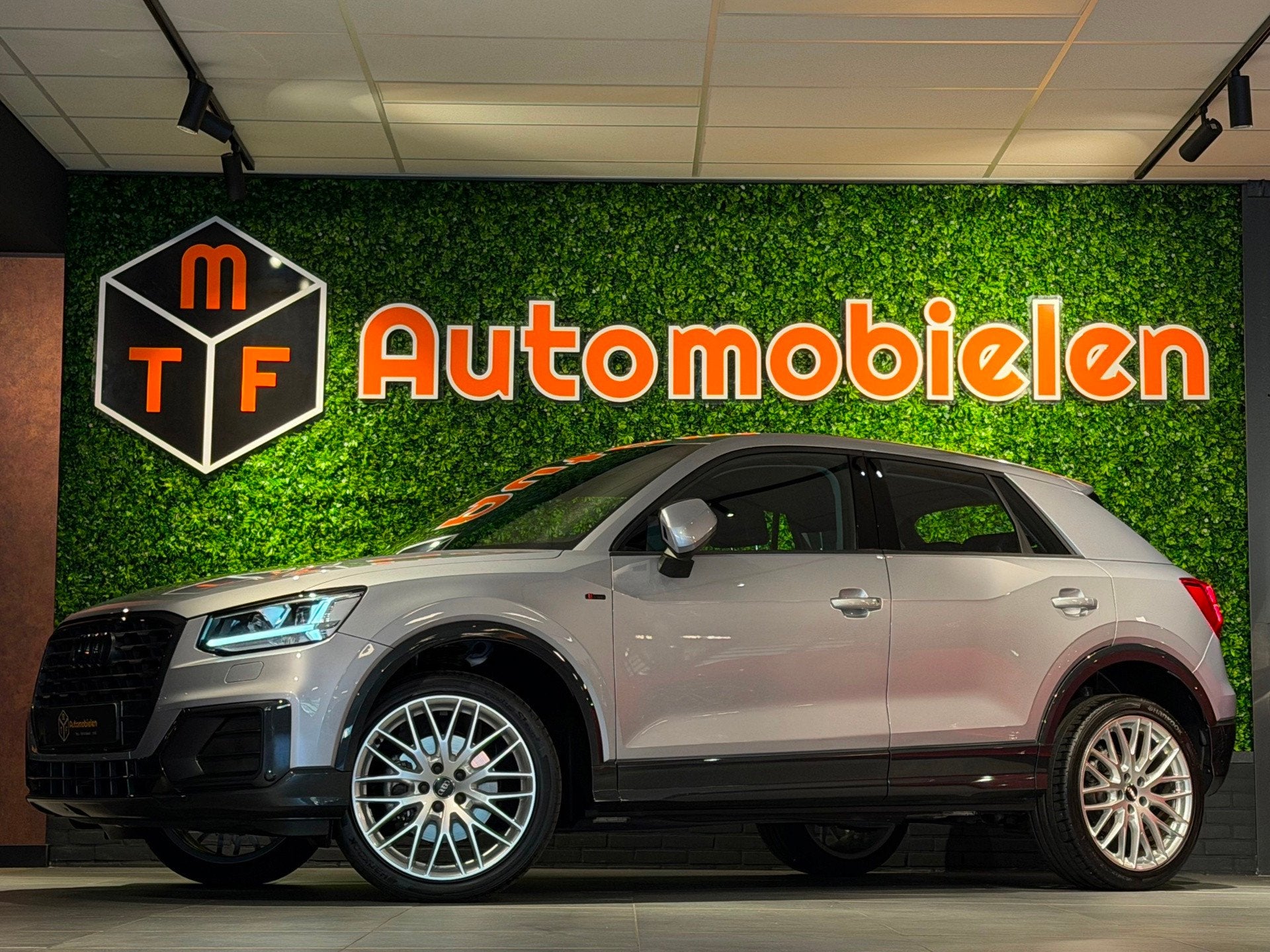 Audi Q2 35 TFSI 150 PK |ACC|CAMERA|NIEUWSTAAT|LED|GARANTIE, Auto's, Dealer onderhouden, 4 cilinders, Bedrijf, 1265 kg