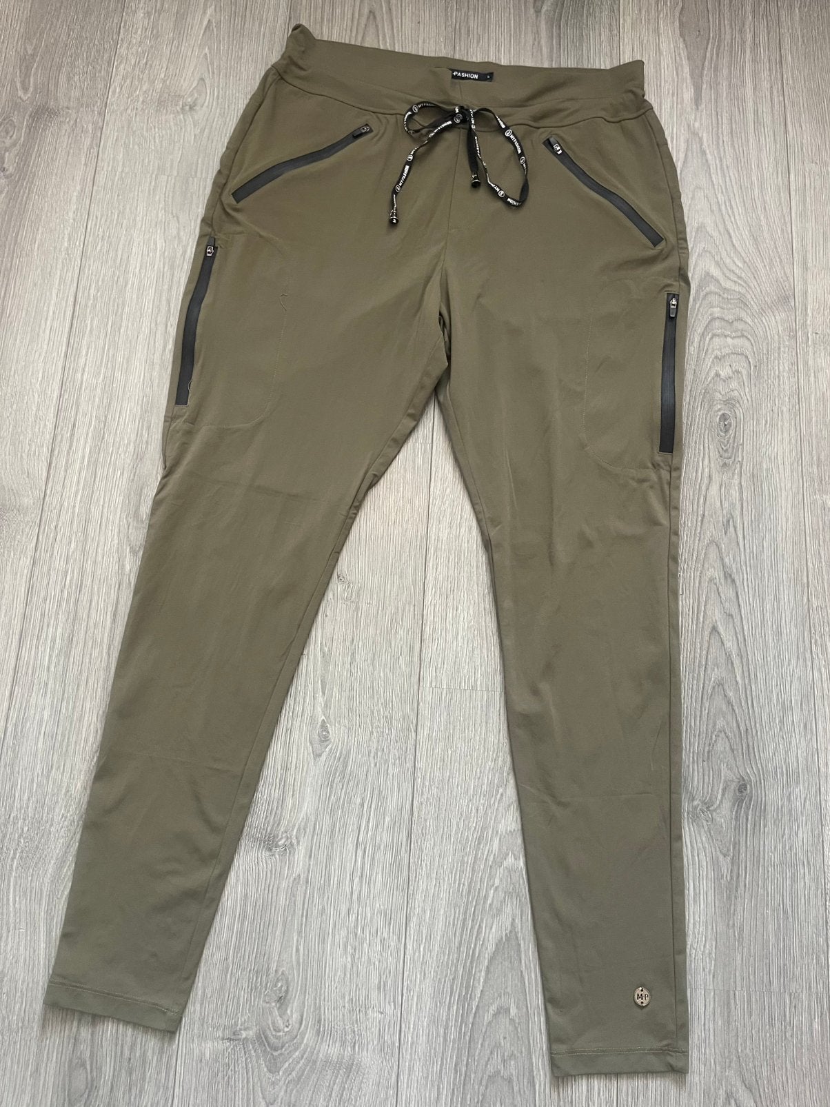 My Pashion olijfgroene travelstof broek maat L, Kleding | Dames, Maat 42/44 (L), Ophalen of Verzenden, Zo goed als nieuw, Lang