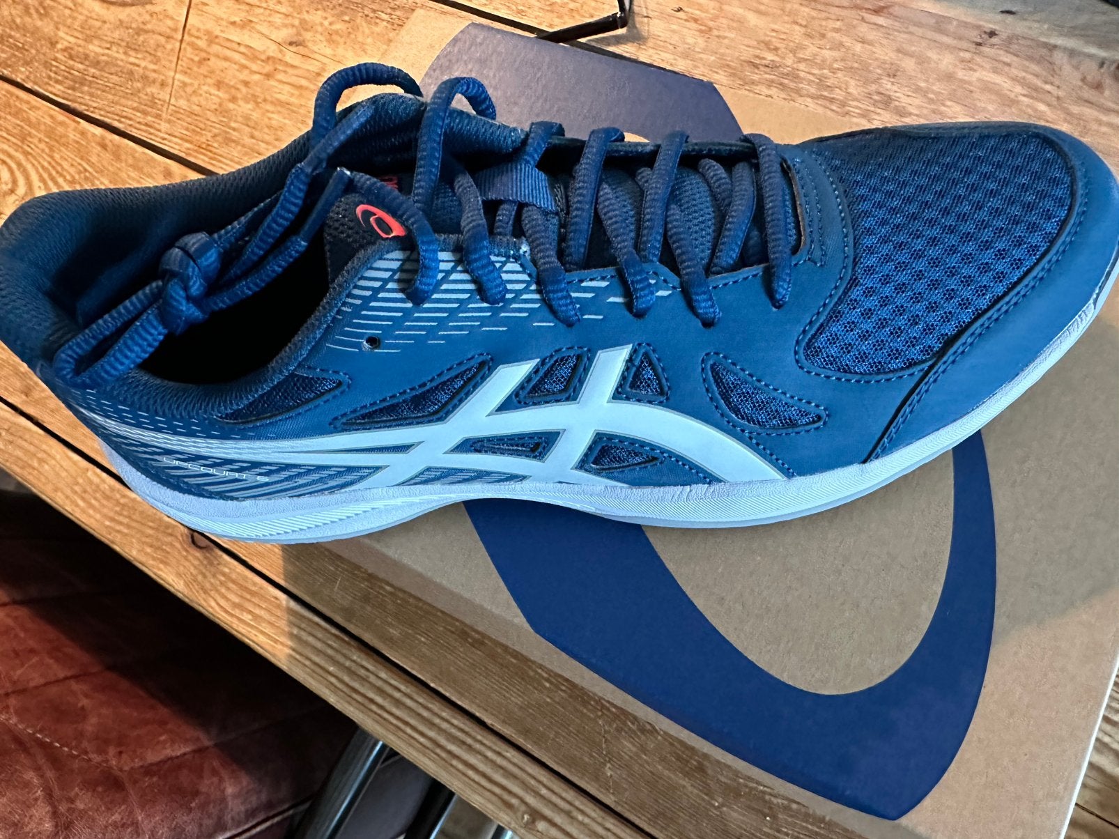 Spiksplinternieuw Asics sportschoenen maat 45, Ophalen, Zo goed als nieuw, Sportschoenen
