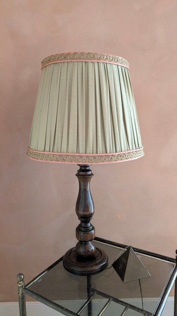 Klassieke vintage tafellamp, Gebruikt, Vintage, E27 (groot), Hout