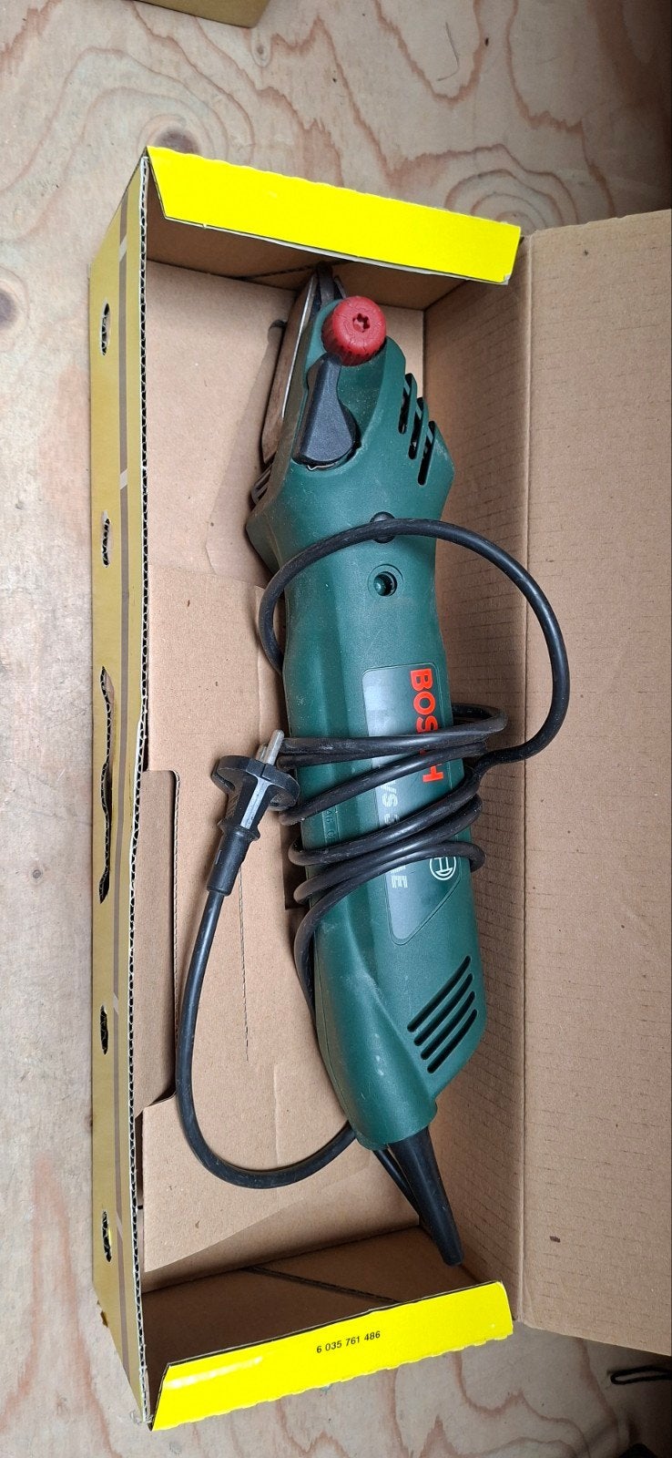 Bosch VS 5 E schuurmachine - Zo goed als nieuw, Doe-het-zelf en Verbouw, Bosch, Robert Bosch GmbH, Postfach 10 60 50, 70049 Stuttgart, Duitsland