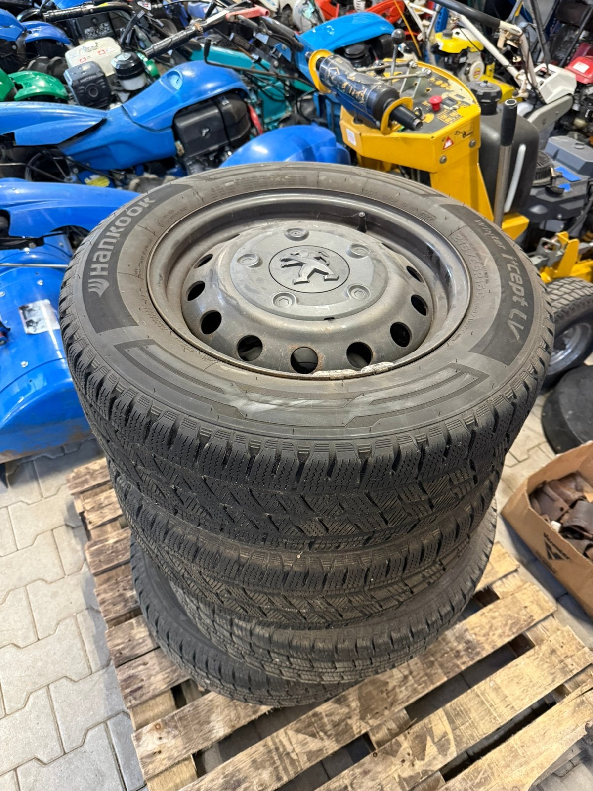 Winterbanden Hankook Peugeot expert 5x108, Ophalen, Peugeot