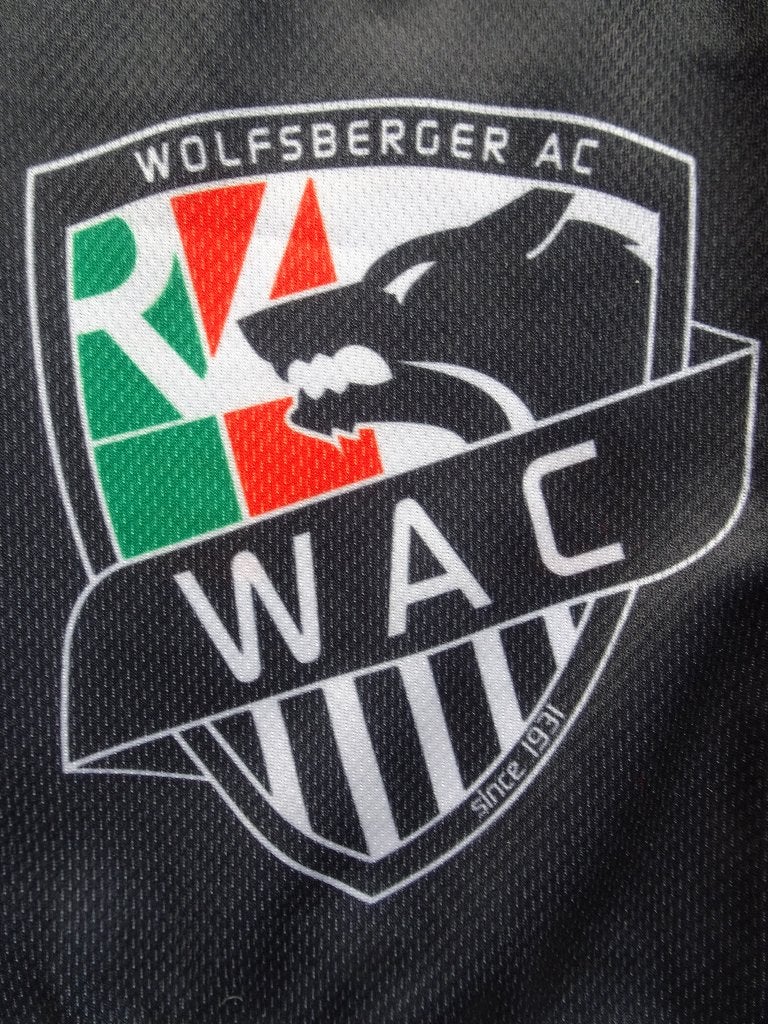 sjaal Wolfsberger AC, Verzamelen, Ophalen of Verzenden, Zo goed als nieuw, Buitenlandse clubs, Vaantje of Sjaal