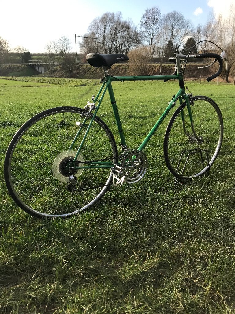 motobecane oude fiets, Fietsen en Brommers, Gebruikt, Staal, 57 tot 61 cm, Ophalen