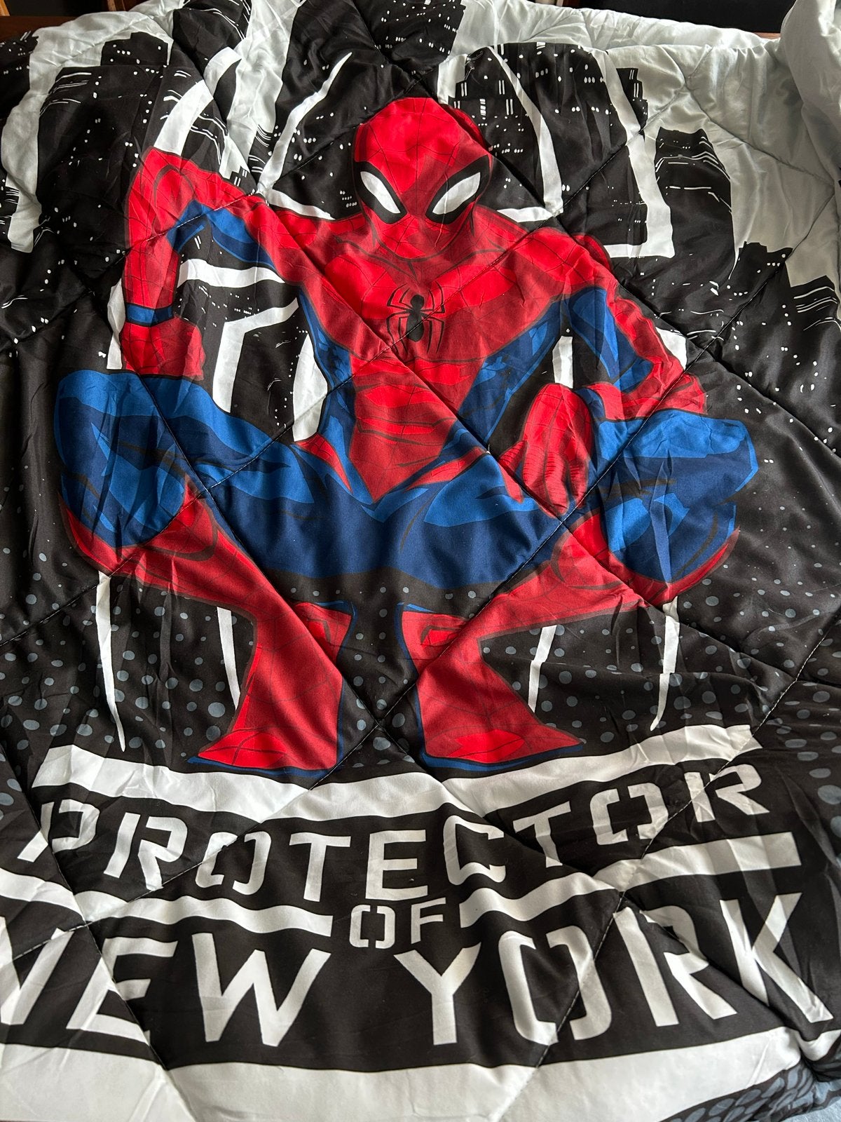Marvel Spider-Man sprei/winterdekbed 140x200 - Gebruikt, Ophalen, Gebruikt, Overige merken, Meerkleurig