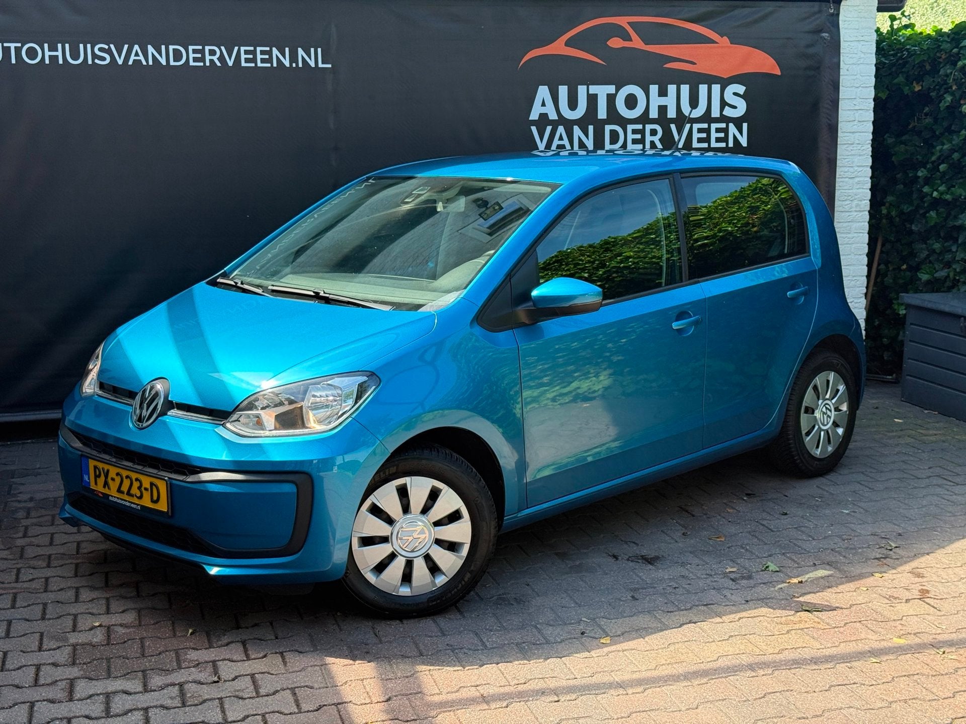 Volkswagen Up! 1.0 BMT Move Up! 60.775 Km! Airco/DAB/4 Seizo, Auto's, Voorwielaandrijving, Dealer onderhouden, Stof, Gebruikt