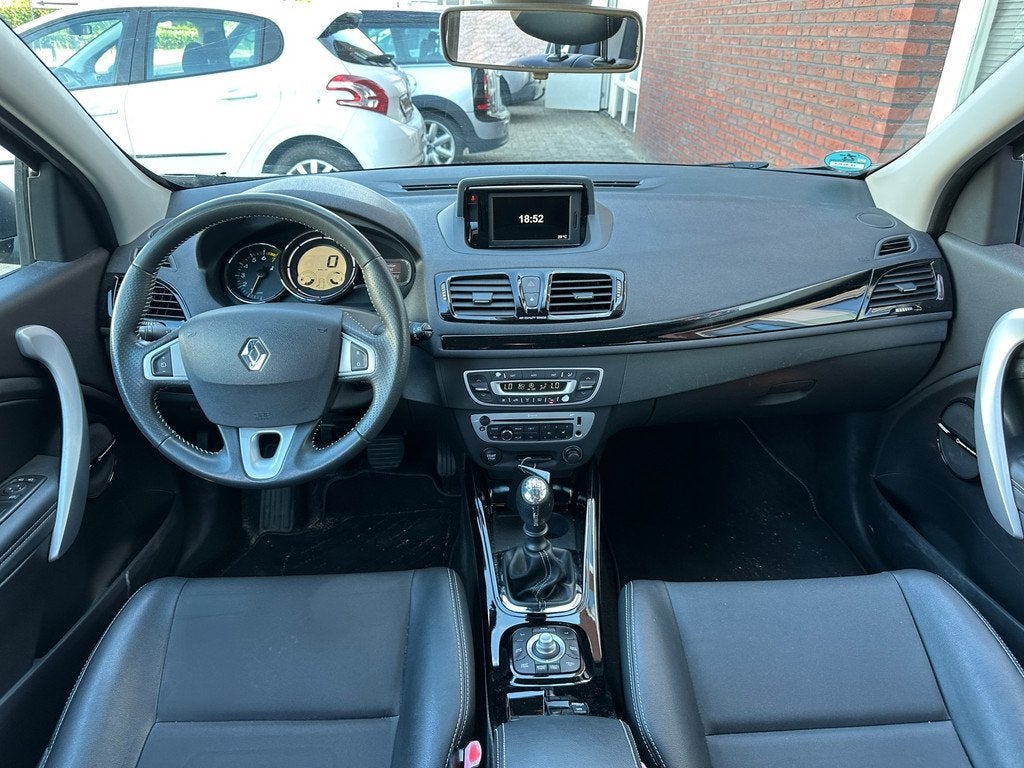 Renault Mégane Estate 1.4 TCe Bose / Navi / Camera / Clima, Voorwielaandrijving, Euro 5, 4 cilinders, Met garantie (alle)