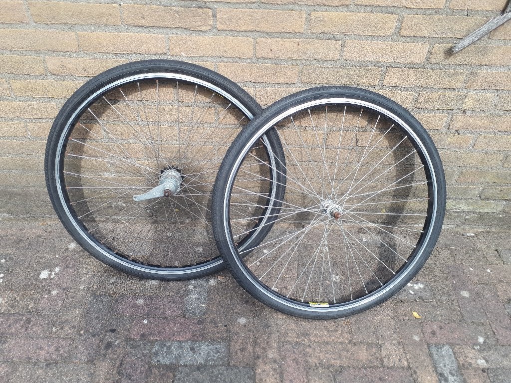 Wielen voor en achter 26 inch kinderfiets gebruikt GRATIS, Gebruikt, Kinderfiets, Aluminium, Ophalen