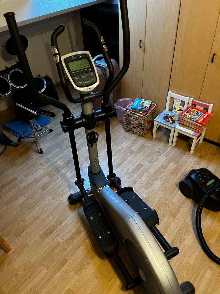 Nog prima crosstrainer, Ophalen of Verzenden, Gebruikt, Crosstrainer