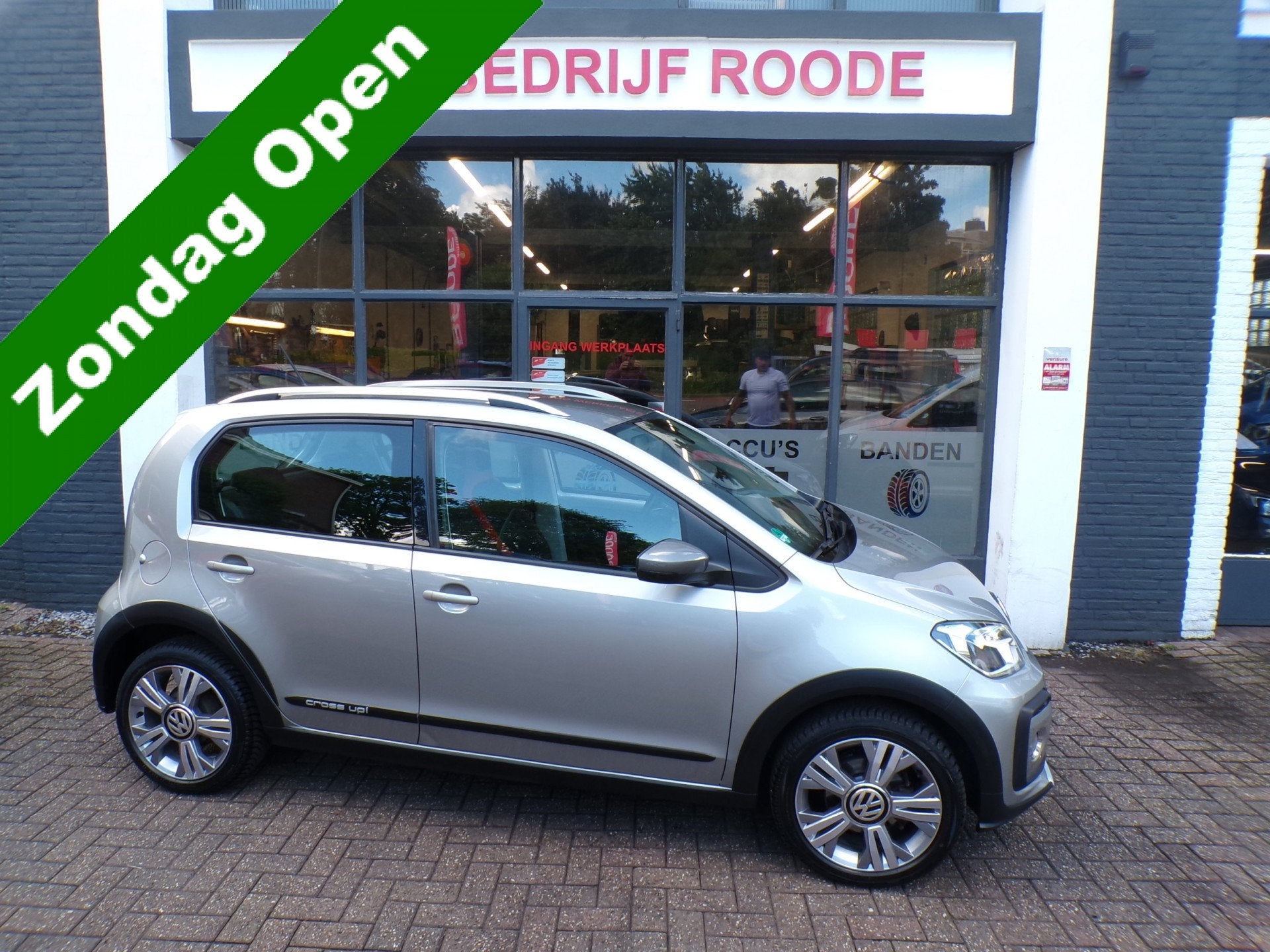 Volkswagen up! 1.0 TSI 5-Drs cross up! TOP STAATDEALER ONDER, Auto's, Volkswagen, Gebruikt, Up!, 948 kg, Met garantie (alle)