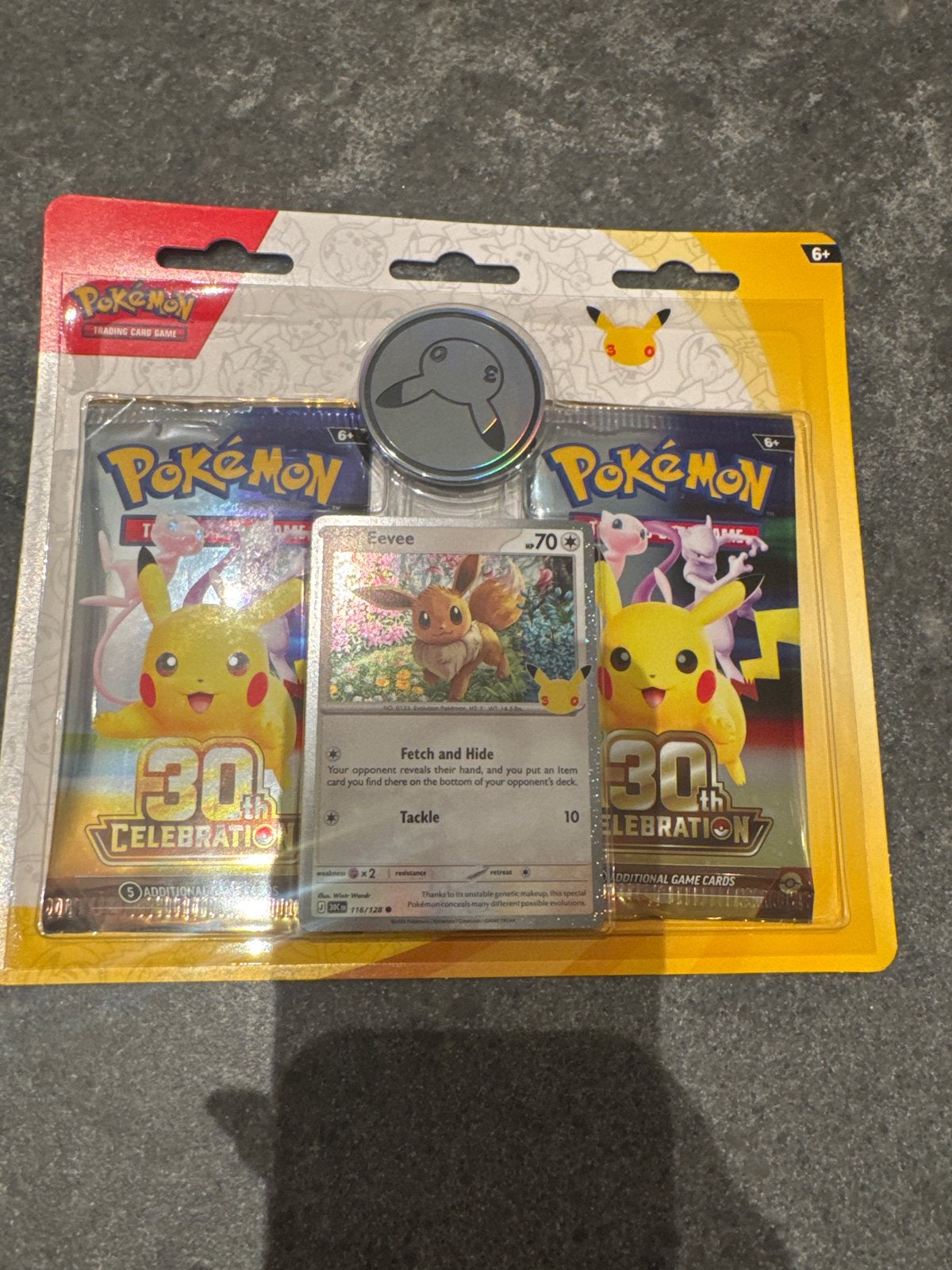 Pokémon 30th Celebration Eevee Blister Pack, Ophalen of Verzenden, Nieuw, Booster, Foil