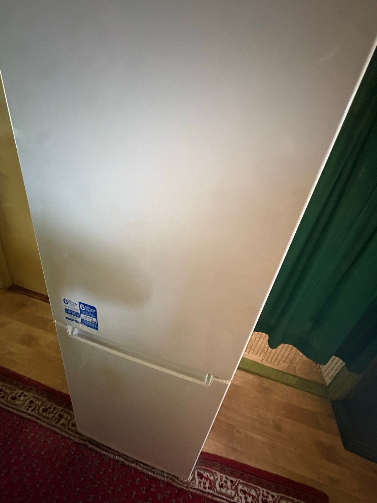 Indesit Koelkast met Aparte Vriezer - Wit, Energiezuinig, Witgoed en Apparatuur, Koelkasten en IJskasten, Ophalen, Gebruikt, 200 liter of meer