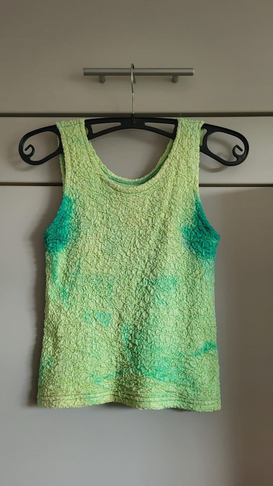 Groen/geel gerimpeld tanktop, Ophalen of Verzenden, Zo goed als nieuw, Geel, Zonder mouw
