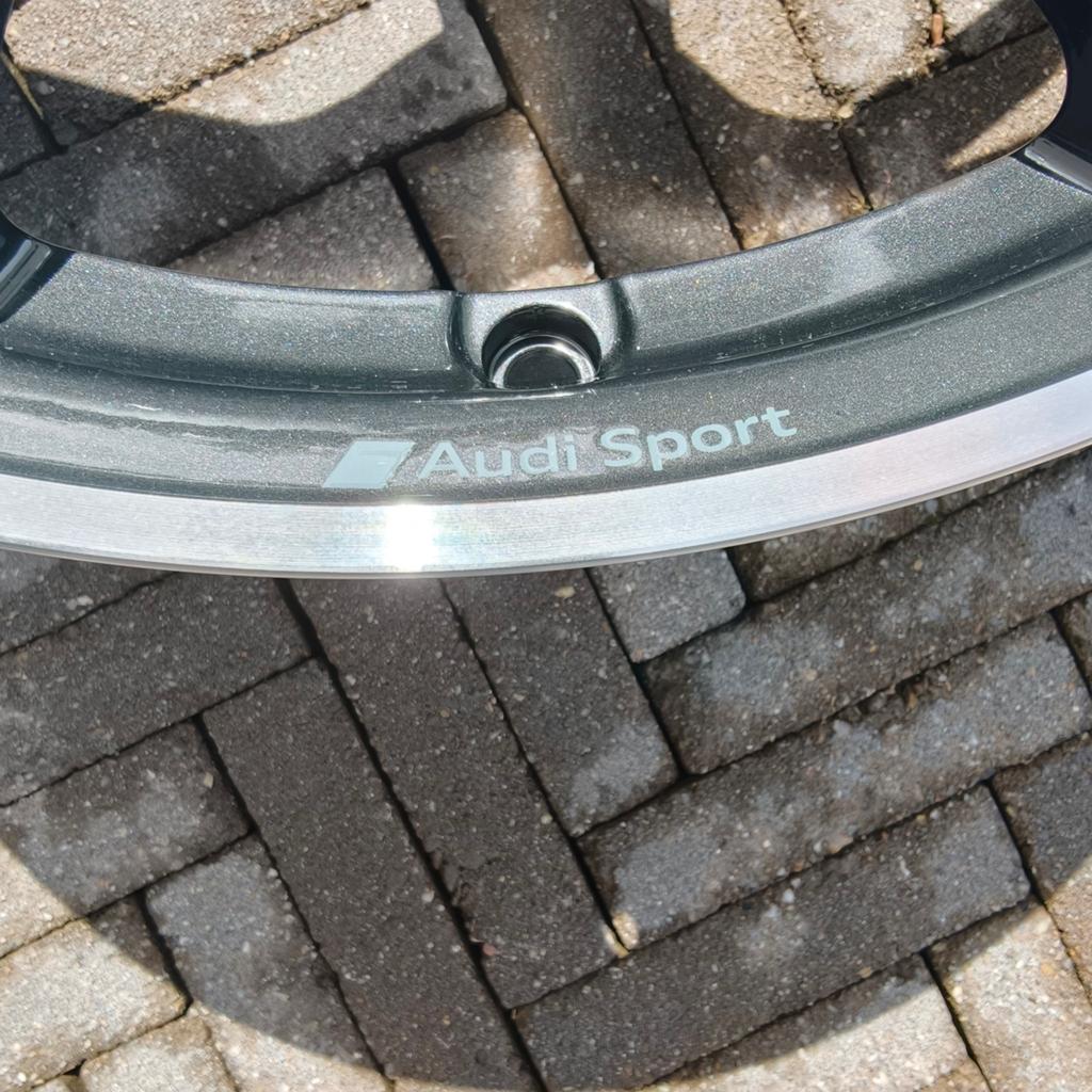 Audi A3 S3 RS3 19 inch Velgen (origineel), Auto-onderdelen, Banden en Velgen, Gebruikt, Velg(en), 235 mm, Personenwagen