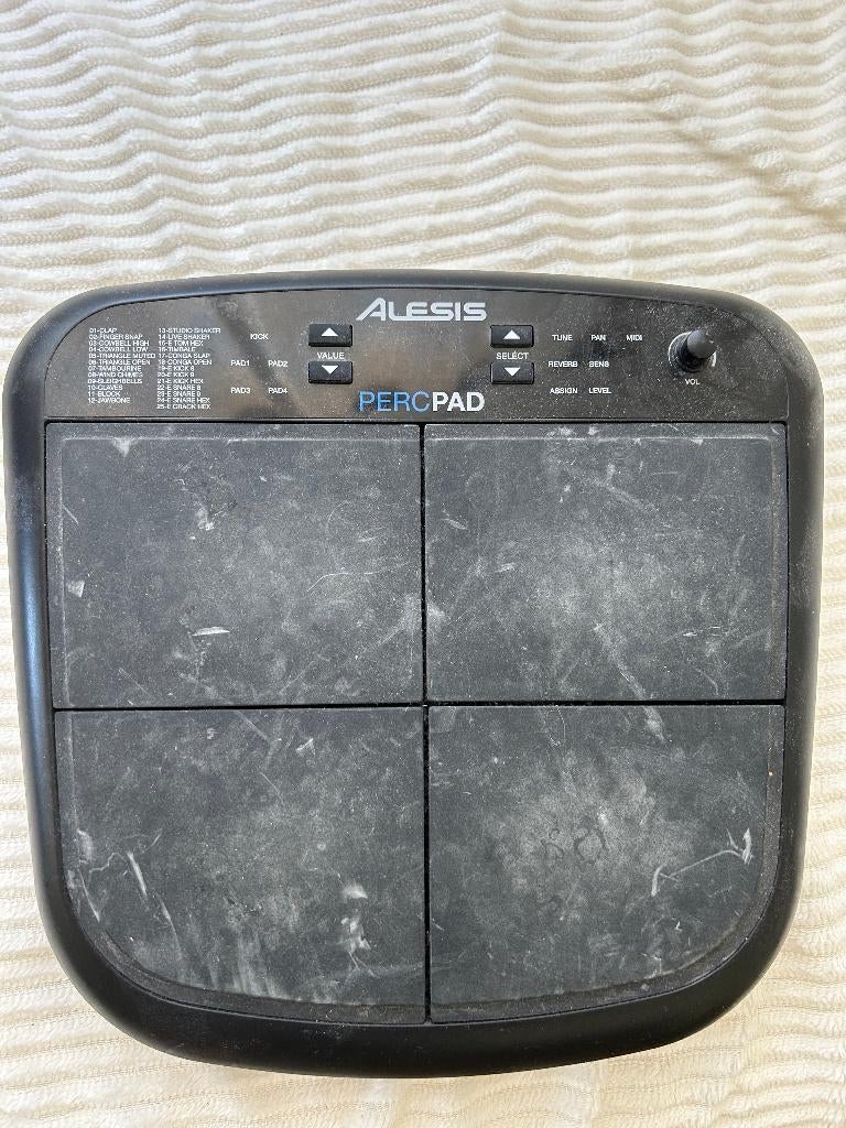 Alesis PercPad drum pad / percussion pad, Muziek en Instrumenten, Mengpanelen, Ophalen, Gebruikt, Minder dan 5 kanalen
