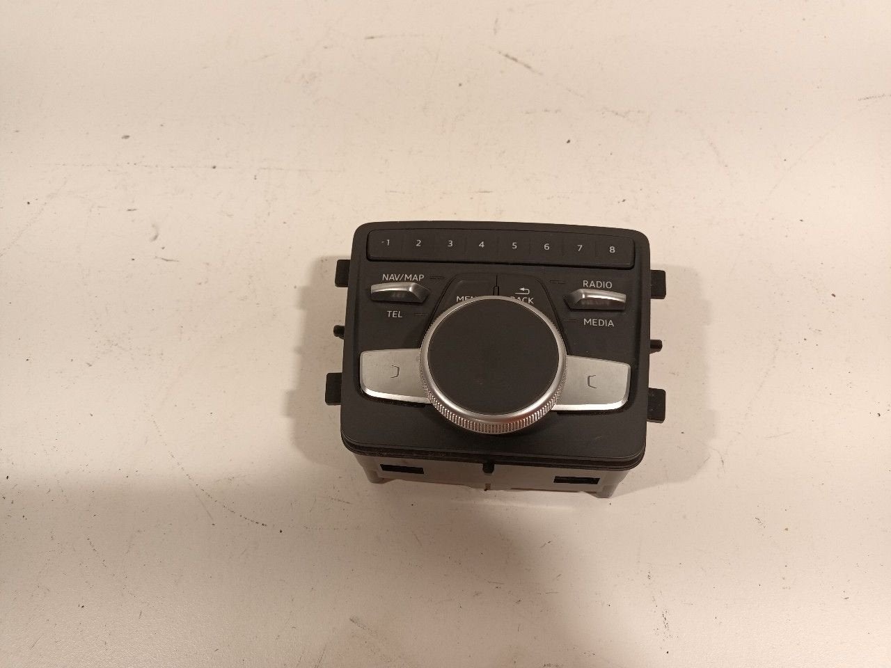 Bedieningspaneel multi media Audi A4, Auto-onderdelen, Onderdelen@venauto.nl, Van der Ven Autorecycling B.V., Gebruikt, Ettenseweg 76, 4706 PB Roosendaal, The Netherlands