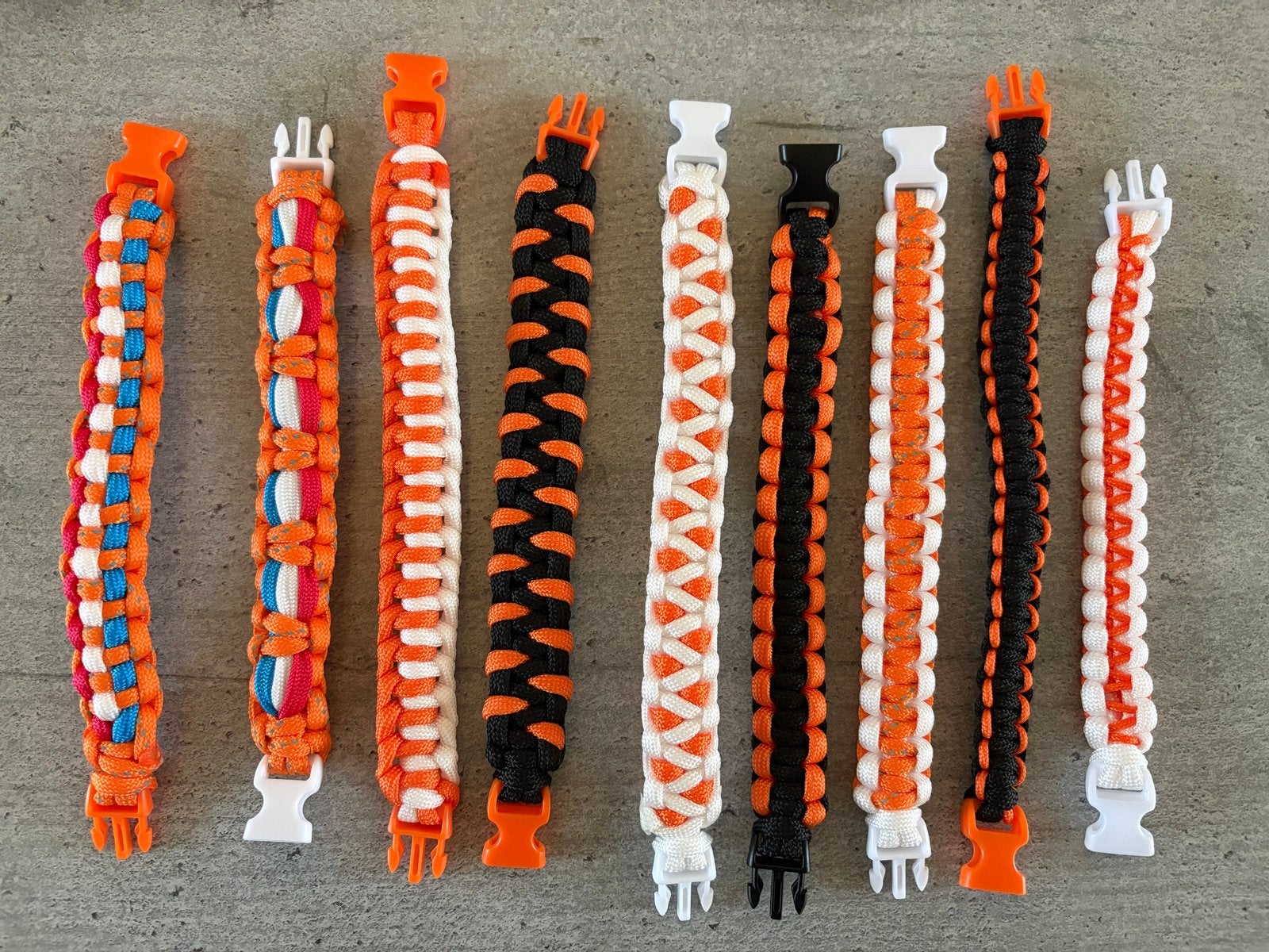 WK Oranje Paracord Armbanden en Sleutelhangers, Ophalen of Verzenden, Nieuw, Overige kleuren, Overige materialen