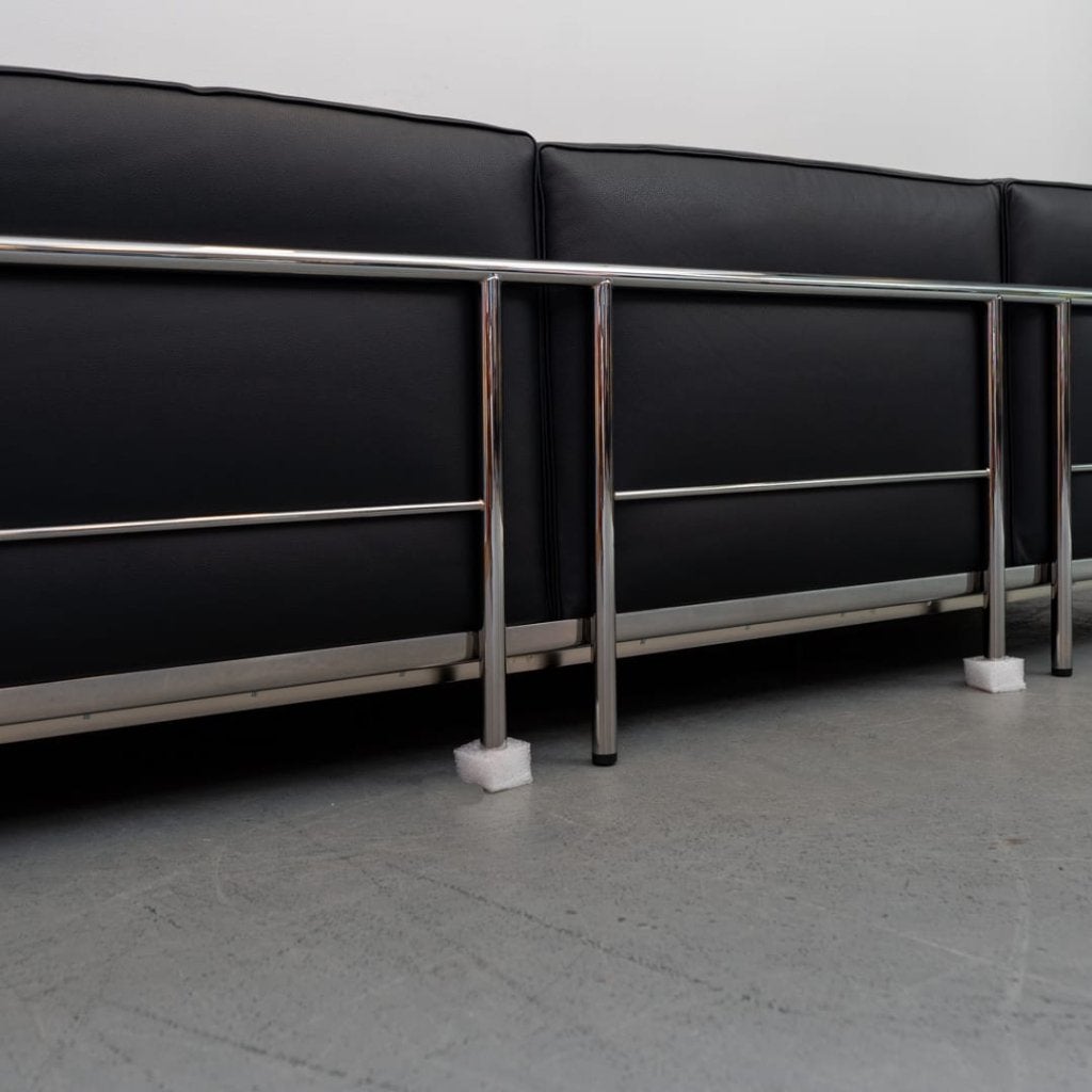 Cassina Le Corbusier LC3 Bank 3-Zits Zwart Leer, Niet ingevuld, Nieuw, Niet ingevuld, Niet ingevuld