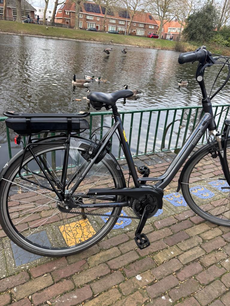 Top staat Batavus Riem aandrijving Bosch middenmotor ebike, Batavus, Ophalen of Verzenden, Zo goed als nieuw, 50 km per accu of meer