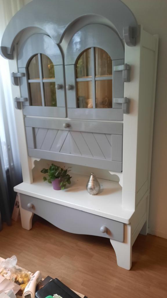 Unieke handgeschilderde kast met vitrine en klep, Ophalen, Gebruikt, 100 tot 150 cm, Met deur(en)