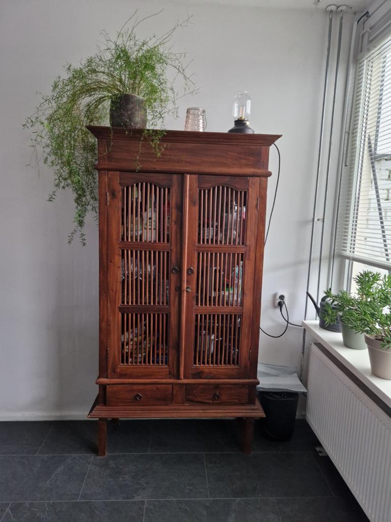 Kast notenhout, Huis en Inrichting, Kasten | Buffetkasten, Ophalen of Verzenden, 25 tot 50 cm, 50 tot 100 cm, 150 tot 200 cm