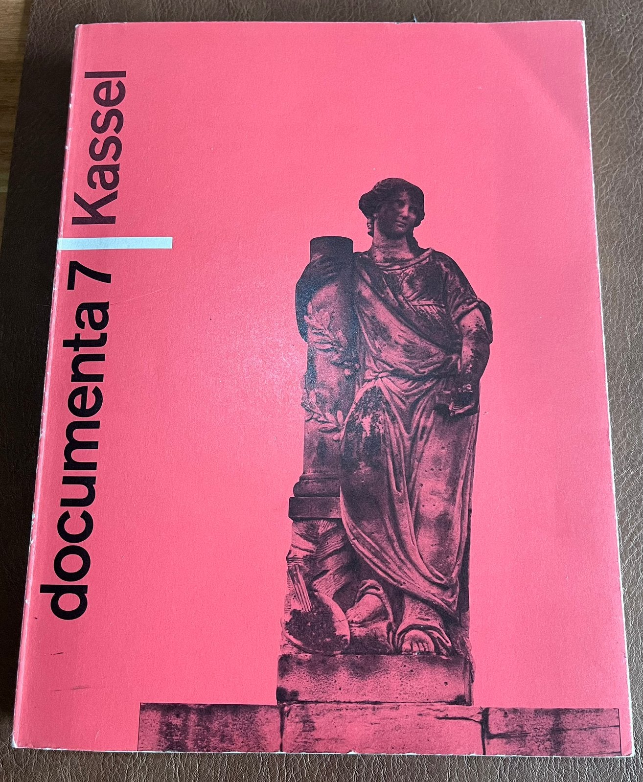 Documenta 7 - Kassel - Duitstalig - German Language, Boeken, Ophalen of Verzenden, Gelezen, Overige onderwerpen
