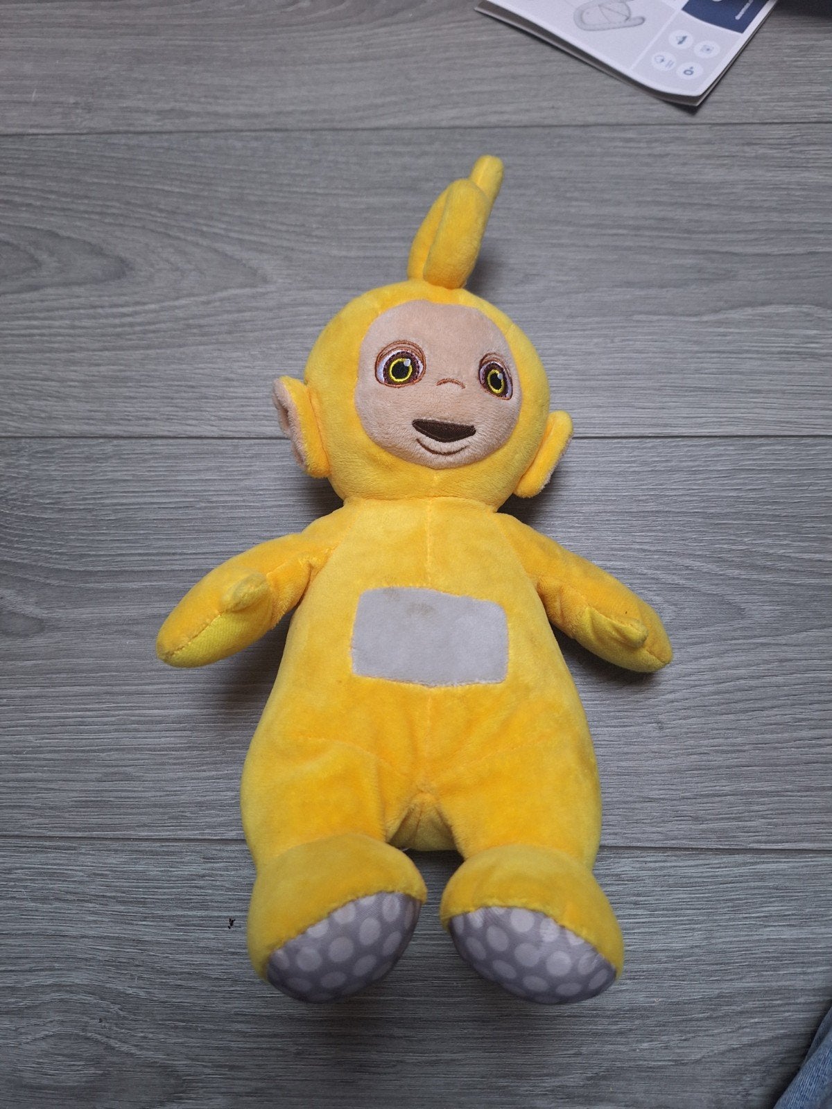 Knuffel Teletubbie Lala - Geel, Gebruikt, Overige merken, Overige typen, Ophalen of Verzenden