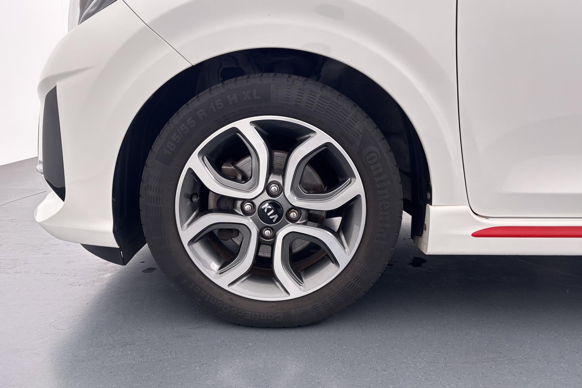 Foto 24 van Kia Picanto 1.0 DPi GT-Line Compacte allrounder met een spor
