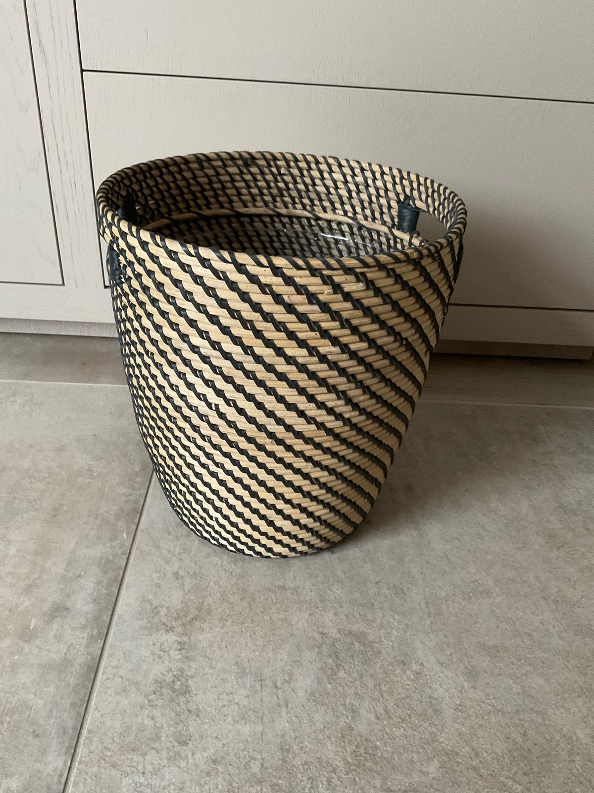 Ikea Rågkorn Sierpot 31 cm hoog., Ophalen, Zo goed als nieuw, Rond, Riet