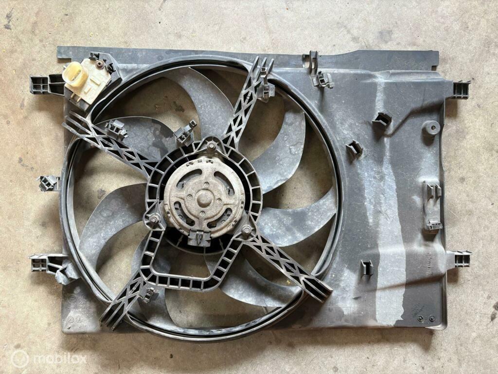 Koelvin Opel Corsa D ('06-'15) P6188001, Gebruikt, Opel, Ophalen of Verzenden, Opel