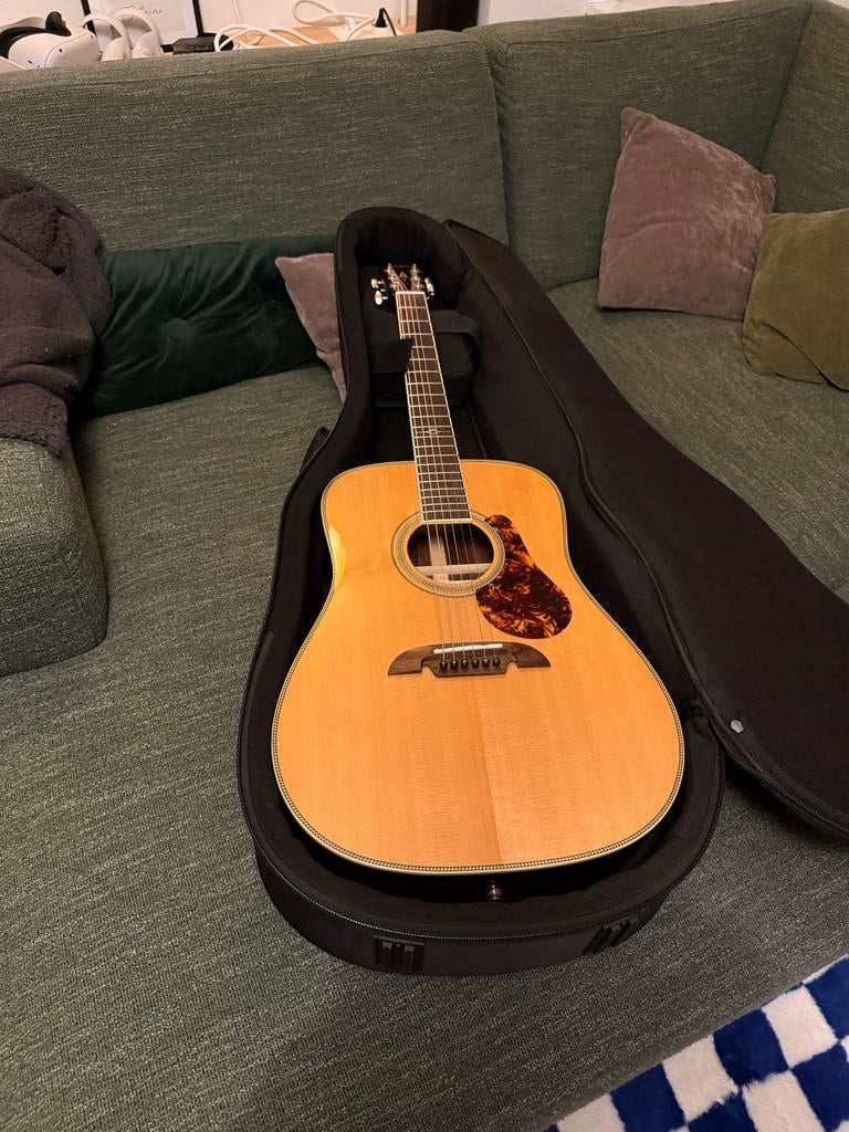 Alvarez MD70EBG, Muziek en Instrumenten, Snaarinstrumenten | Gitaren | Akoestisch, Ophalen, Zo goed als nieuw, Western- of Steelstringgitaar