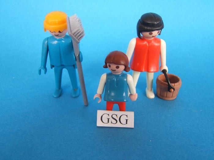 Boer met boerin en dochter nr. 4203-02, Kinderen en Baby's, Speelgoed | Playmobil, Ophalen of Verzenden, Zo goed als nieuw
