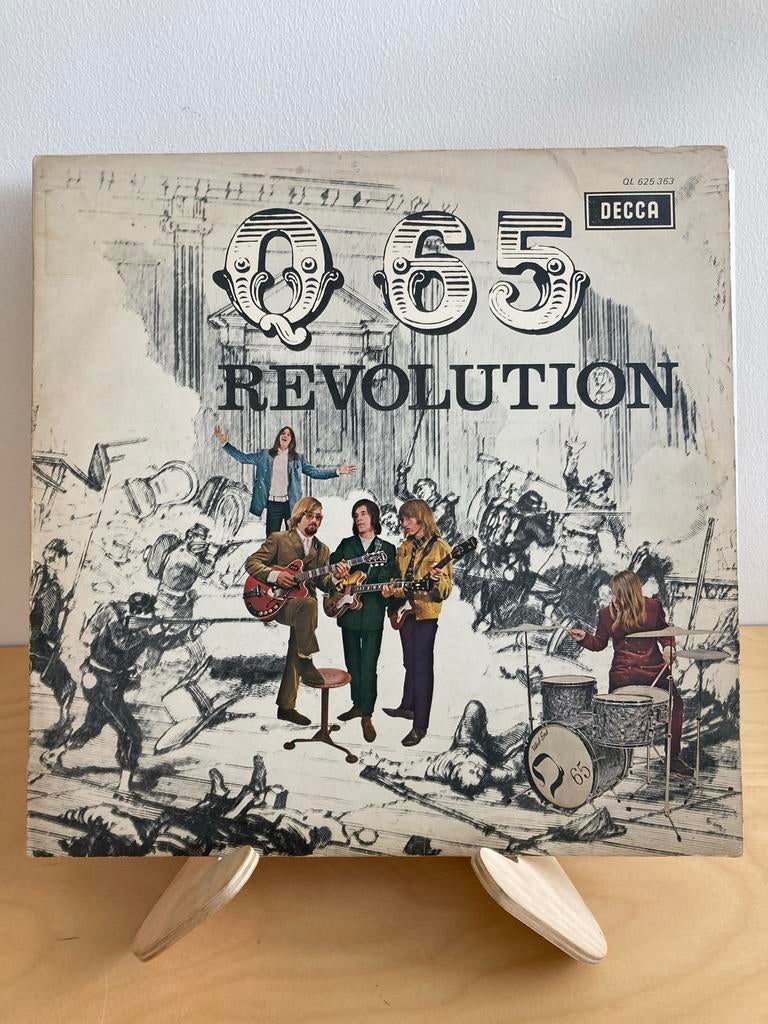 Vinyl Q65 - Revolution LP, Ophalen of Verzenden, Zo goed als nieuw, 12 inch
