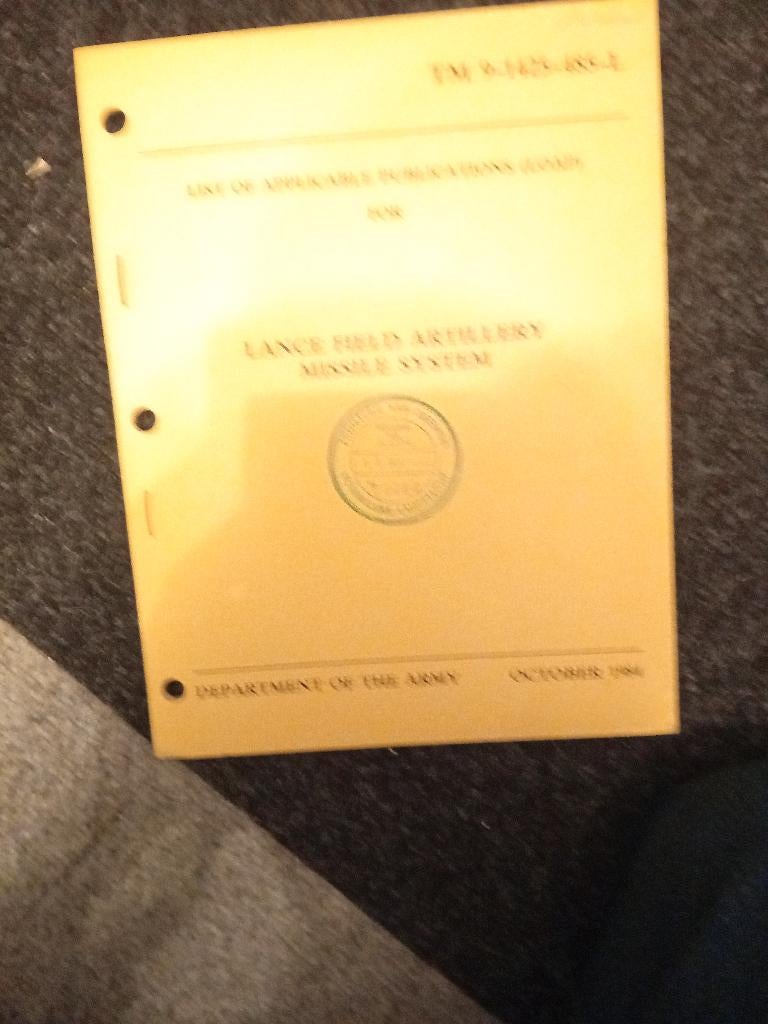 technische handboek, Ophalen of Verzenden, Zo goed als nieuw, Landmacht, 1945 tot heden