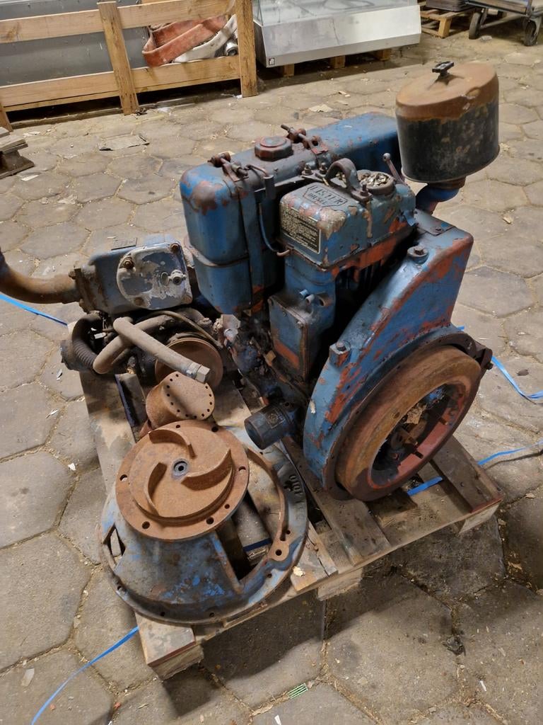 Lister 1 cil  motor met eekels waterpomp, Doe-het-zelf en Verbouw, Ophalen of Verzenden