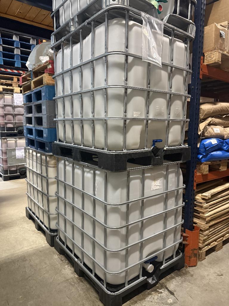 Gereinigde IBC-container / Regenton – 1.000 liter, Tuin en Terras, Regentonnen, Ophalen, Kunststof, Met kraantje, 150 liter of meer