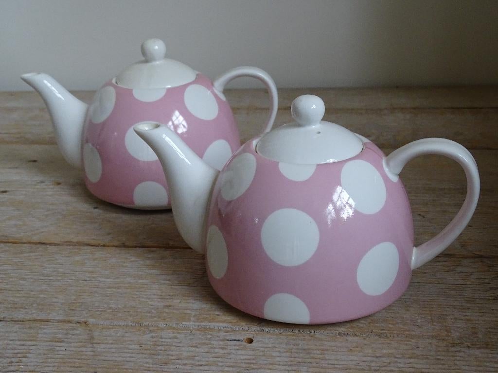 Servies, Maxwell & Williams POLKADOT roze, zo goed als nieuw, Overige typen, Ophalen of Verzenden, Zo goed als nieuw, Overige stijlen