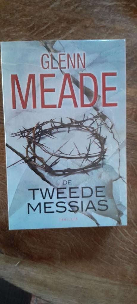 Glenn Meade - De tweede messias, Ophalen of Verzenden, Zo goed als nieuw, Glenn Meade