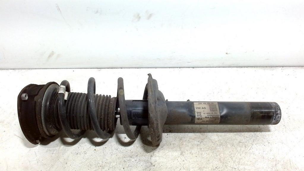Veerpoot rechts voor Volkswagen Passat, Auto-onderdelen, Onderdelen@venauto.nl, Van der Ven Autorecycling B.V., Gebruikt, Ettenseweg 76, 4706 PB Roosendaal, The Netherlands