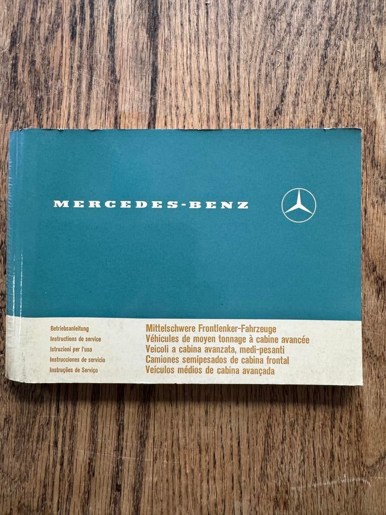 Mercedes Vrachtwagen Instructieboek LP911B-1513, Ophalen of Verzenden