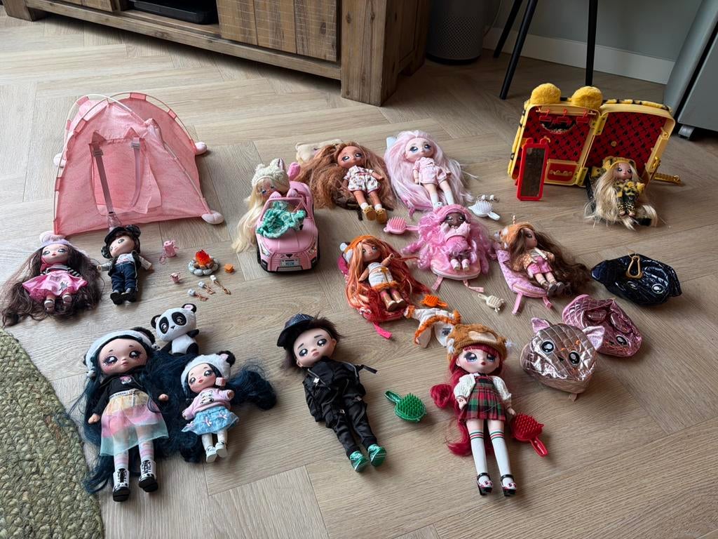 Na Na Na surprise pakket poppen auto tent rugzak, Ophalen of Verzenden, Zo goed als nieuw, Jongen of Meisje, Muts