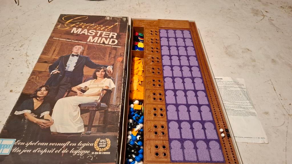 Grand master mind, Hobby en Vrije tijd, Gezelschapsspellen | Bordspellen, Een of twee spelers, Ophalen of Verzenden, Gebruikt