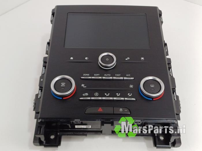 Display Multi Media regelunit van een Renault Megane, Gebruikt, -, Renault, -