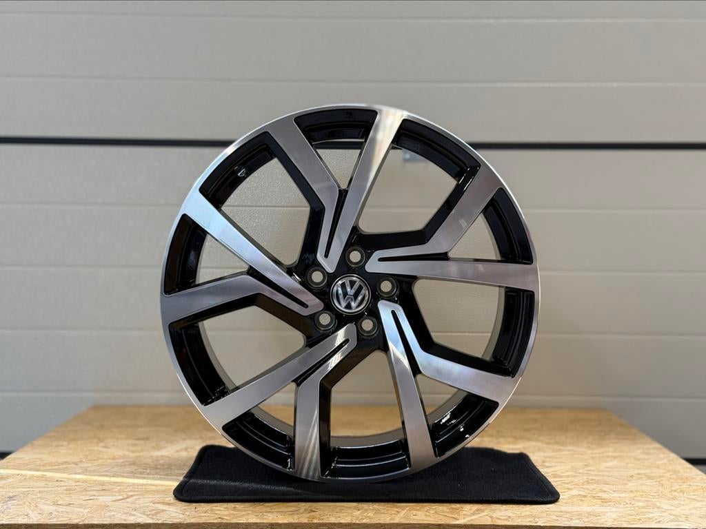 Nieuw Setje 18” Volkswagen Brescia Velgen Polo GTI, Auto-onderdelen, Banden en Velgen, 18 inch, 215 mm, Velg(en), Nieuw