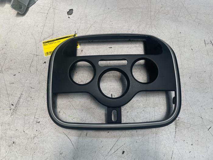 Radio omlijsting van een Renault Kangoo, Auto-onderdelen, Dashboard en Schakelaars, Ophalen of Verzenden, 3 maanden garantie, Gebruikt