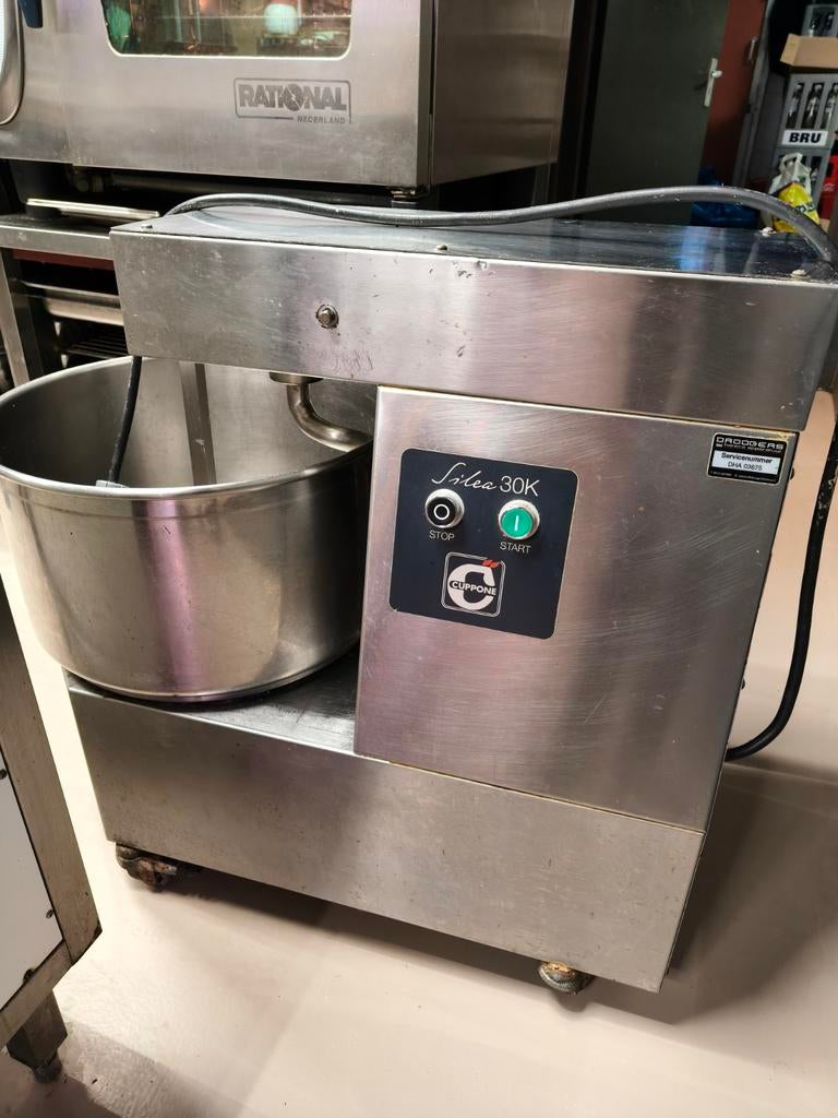 Cuppone Deegmachine 30Kg - Horeca, Gebruikt, Ophalen, Gebruikt, 1 snelheid